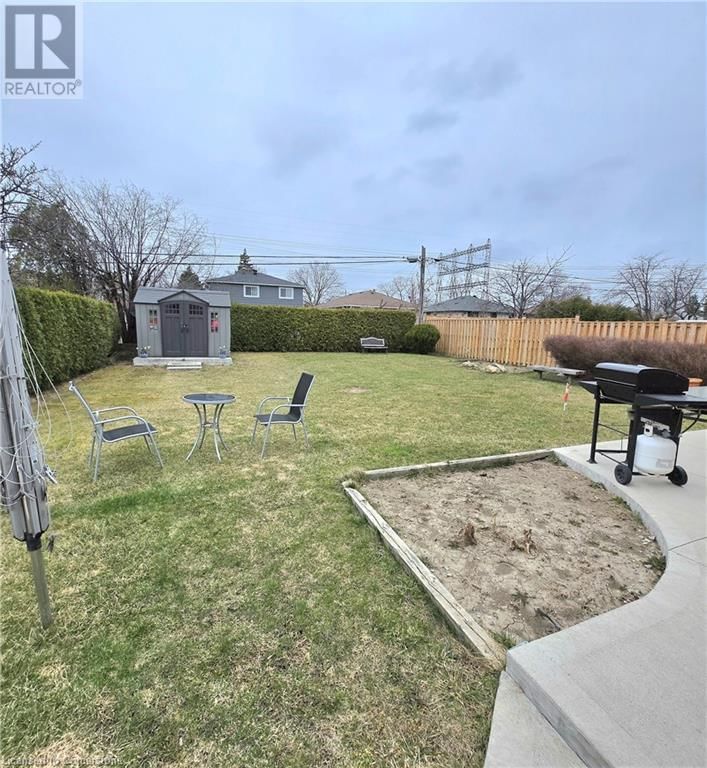31 TINTON CRESCENT Image 33