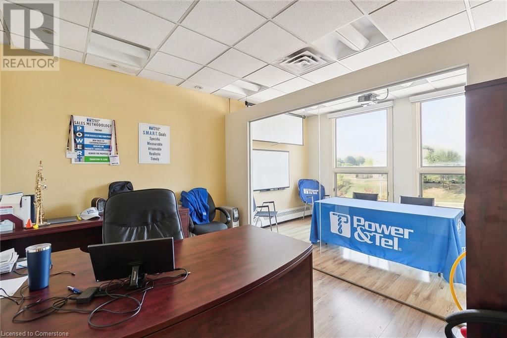 1 - 1141 KING ROAD Image 13