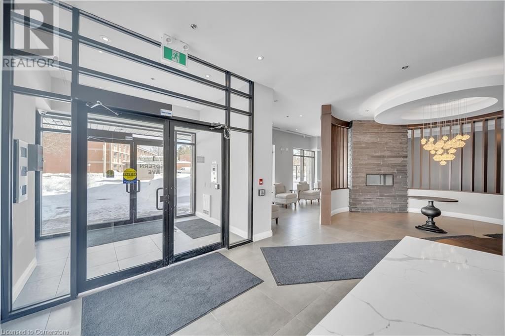 410 - 1 REDFERN AVENUE Image 32