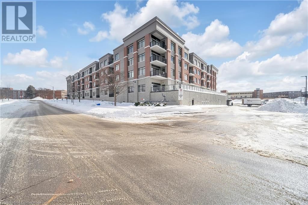 410 - 1 REDFERN AVENUE Image 35
