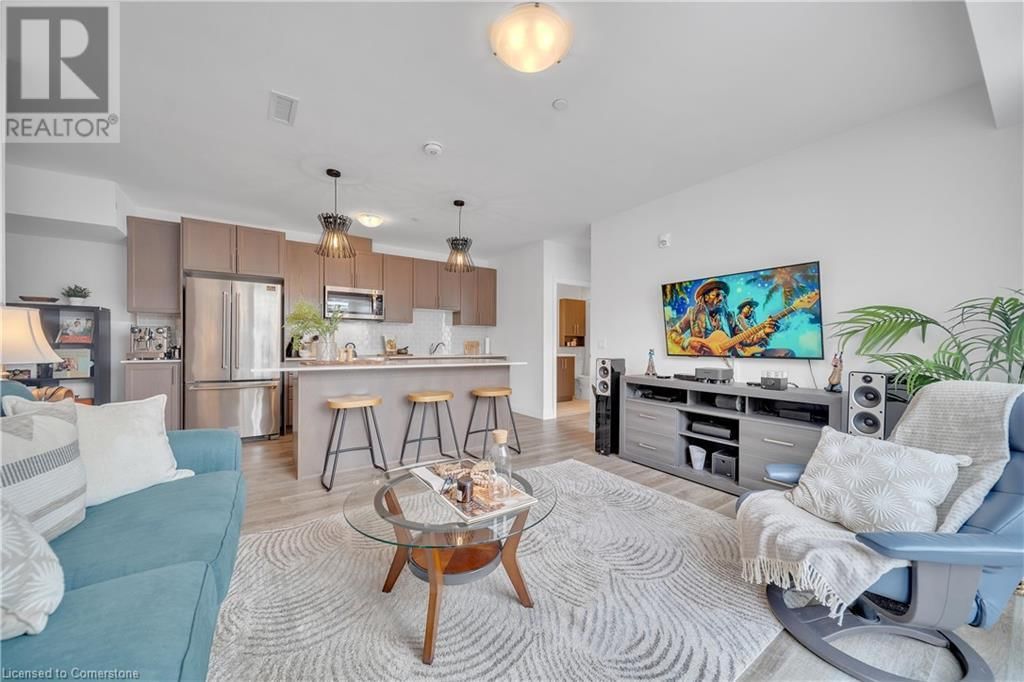 410 - 1 REDFERN AVENUE Image 8