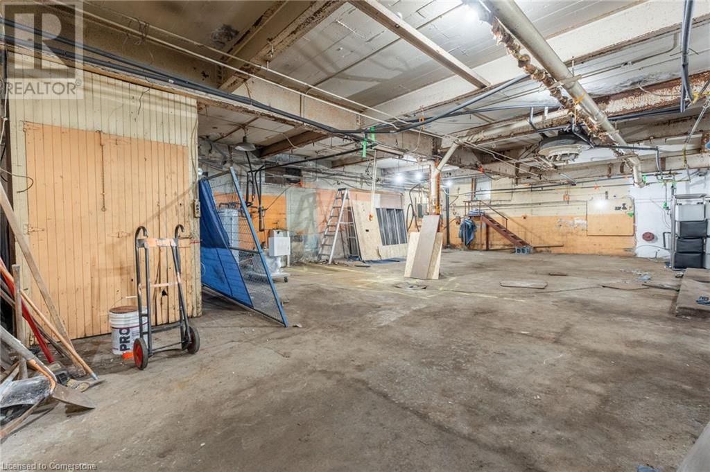 24 CLARK AVENUE Image 11