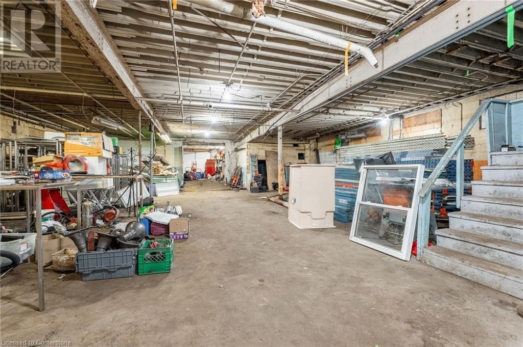 24 CLARK AVENUE Image 12
