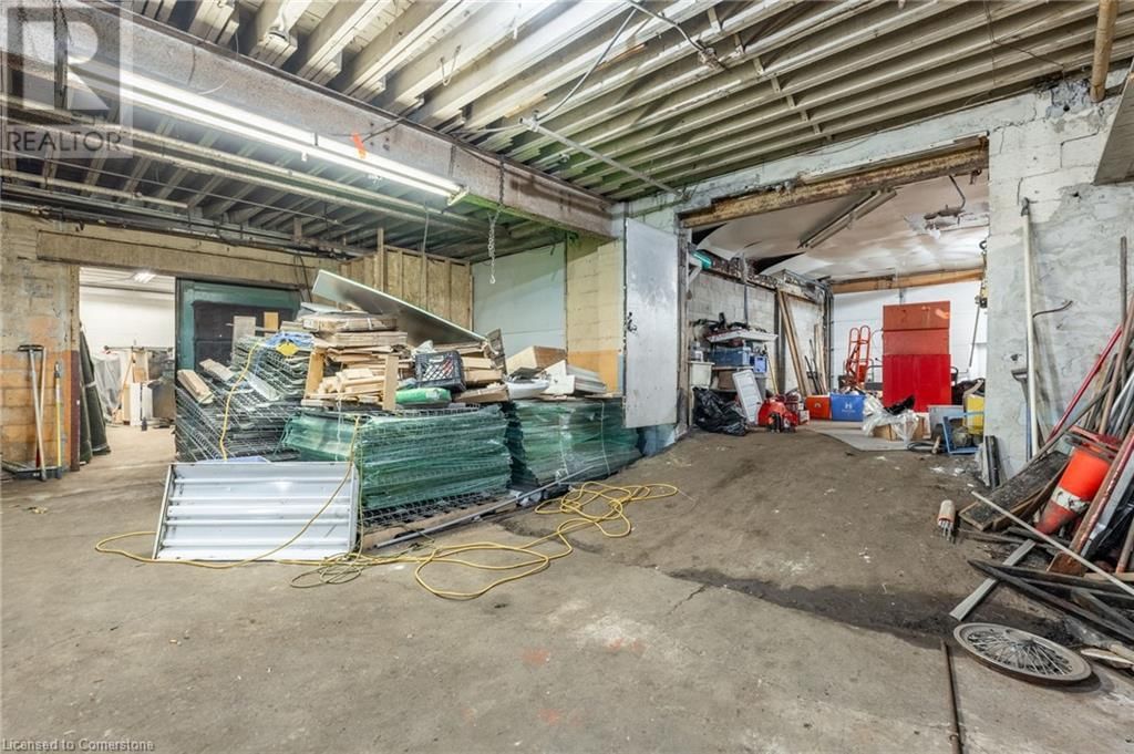 24 CLARK AVENUE Image 15