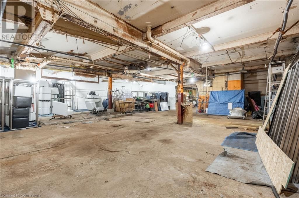 24 CLARK AVENUE Image 8
