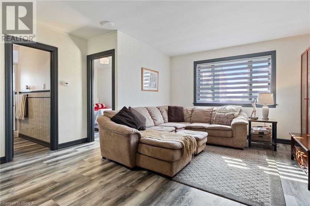 4 MURRAY STREET WEST Image 38