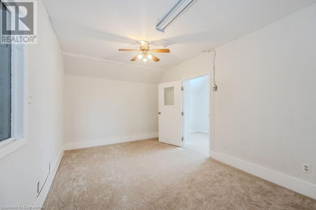 19 SCHNEIDER AVENUE Image 16