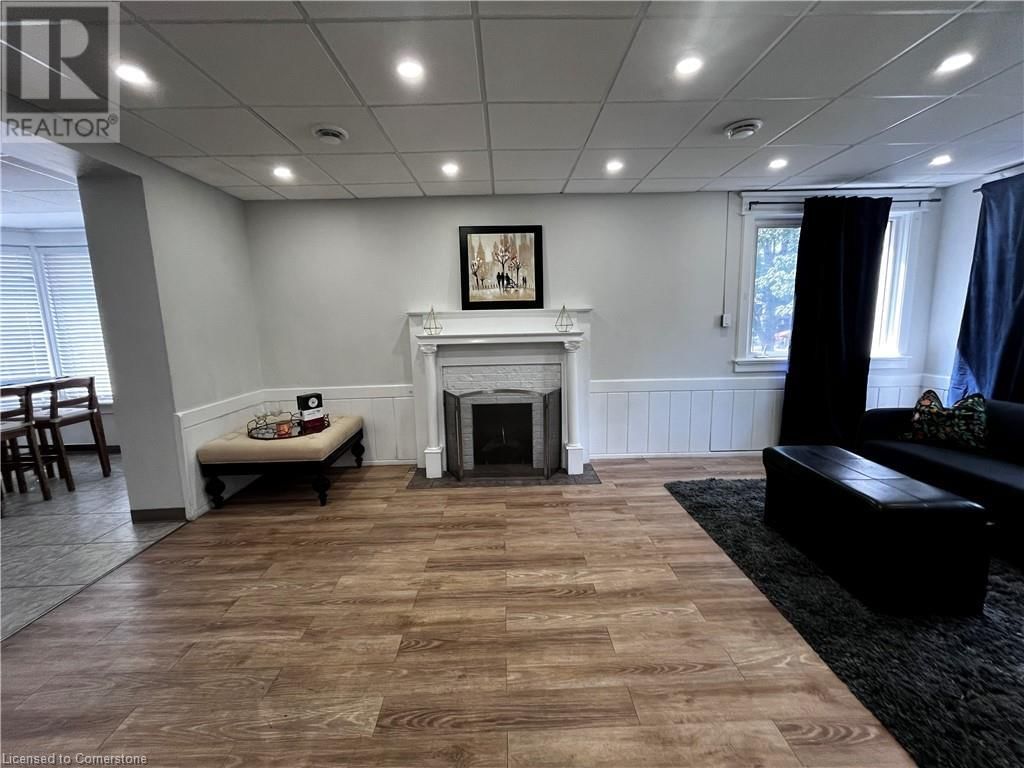 19 SCHNEIDER AVENUE Image 7