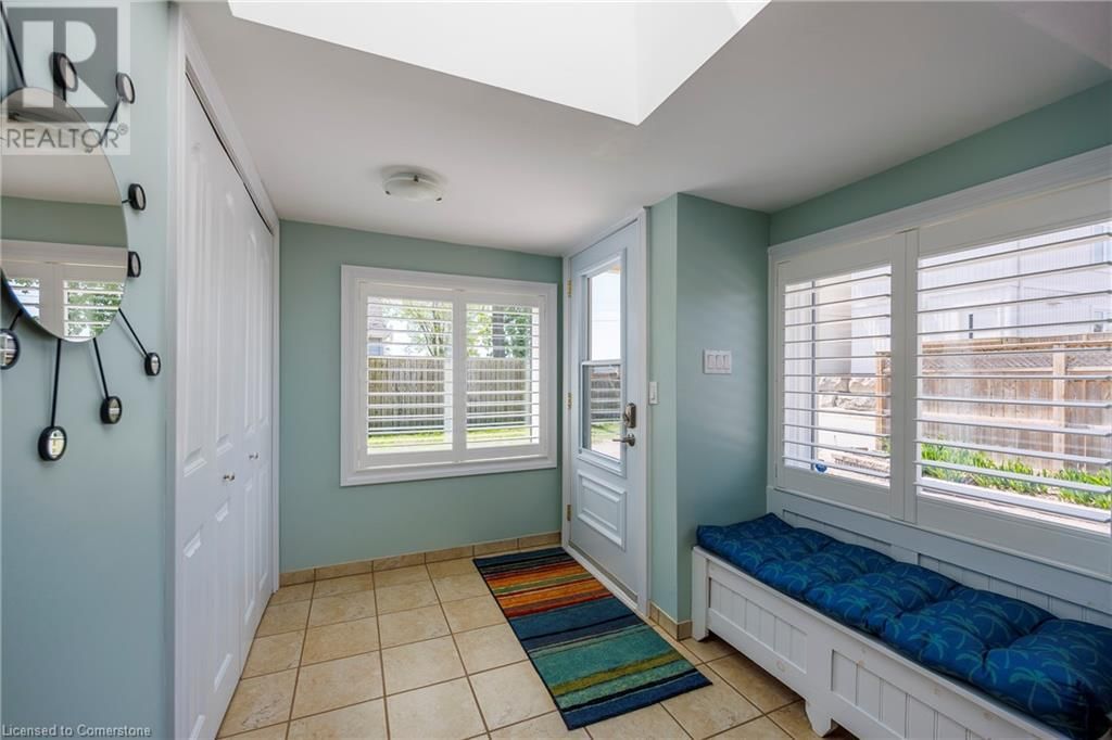 24 PRIVATE LANE Image 18