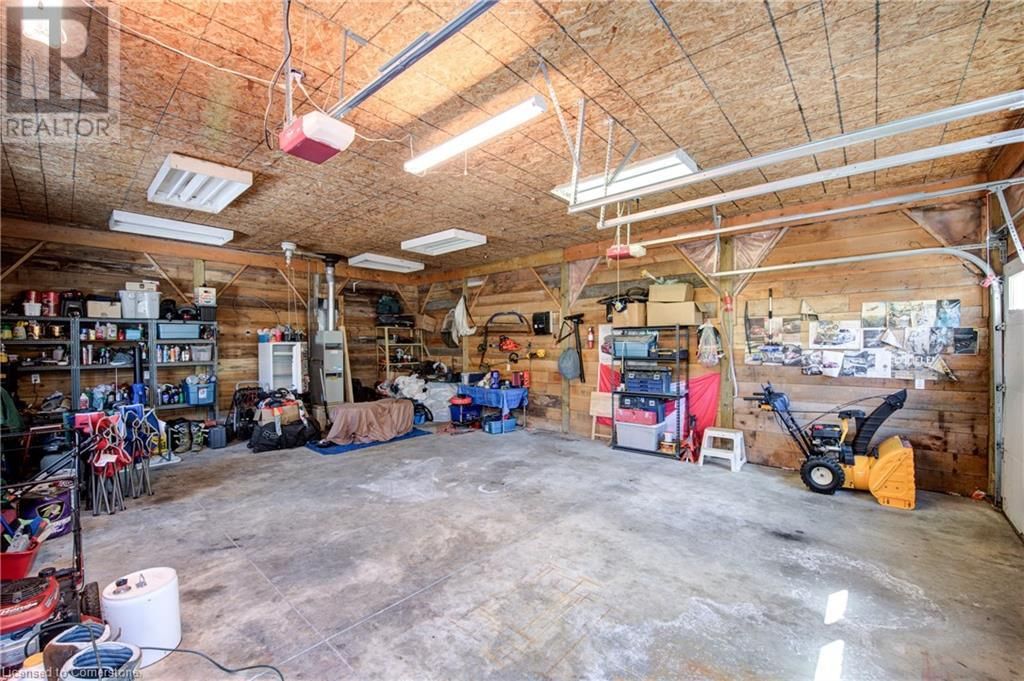 18 COMMERCIAL ROAD Image 43