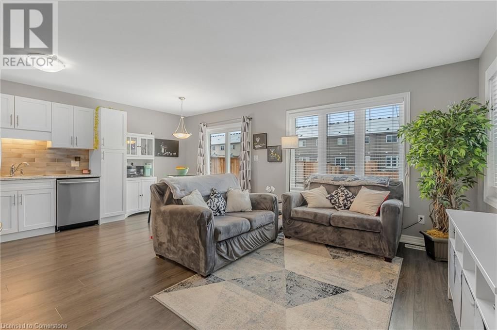 111 HERON STREET Image 6