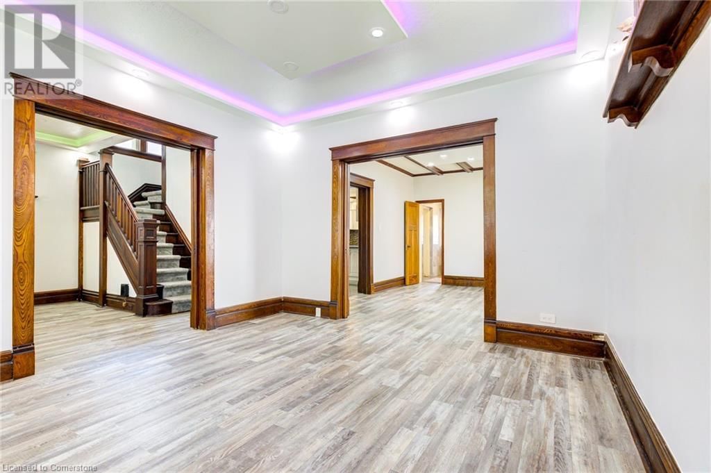 59 IRVIN STREET Image 13