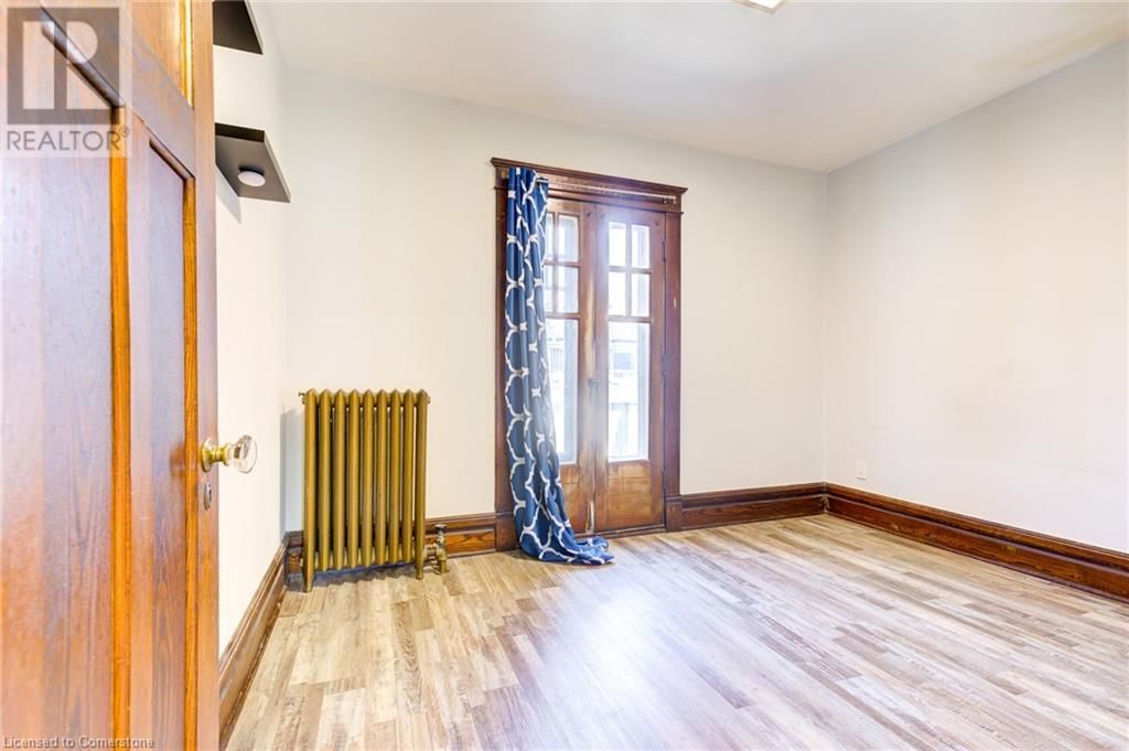 59 IRVIN STREET Image 30