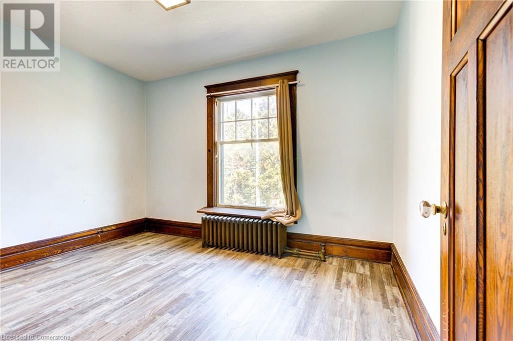 59 IRVIN STREET Image 32
