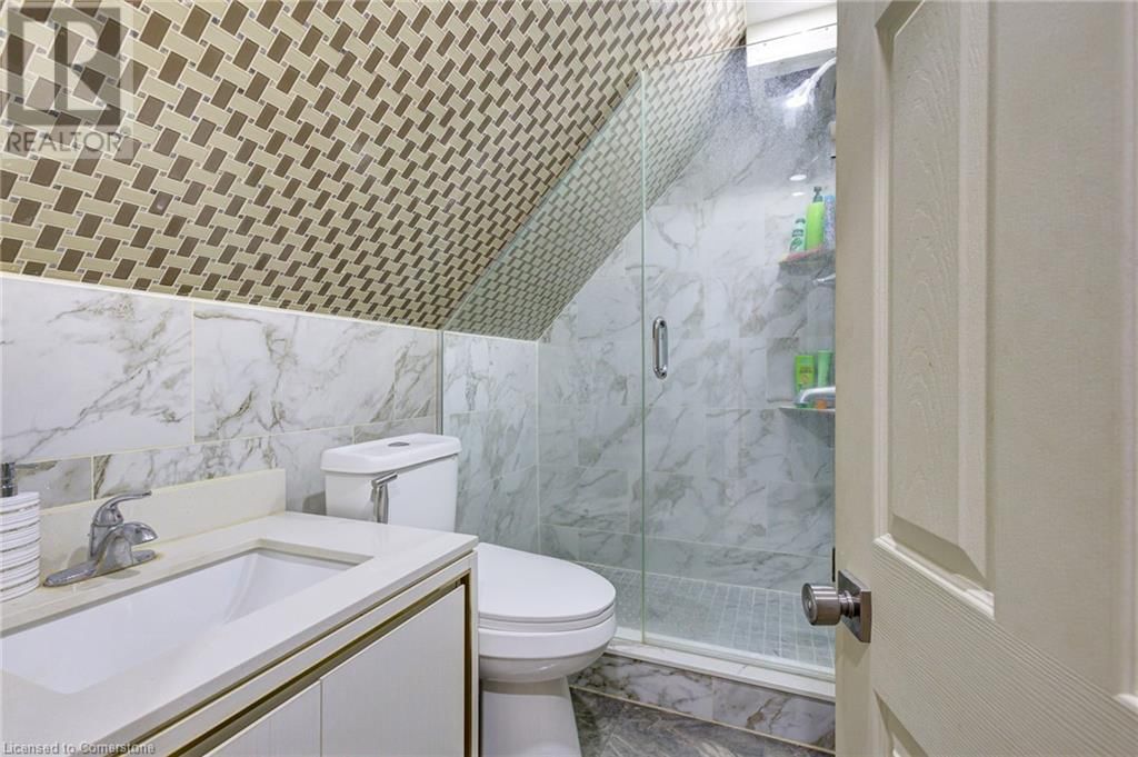 59 IRVIN STREET Image 39