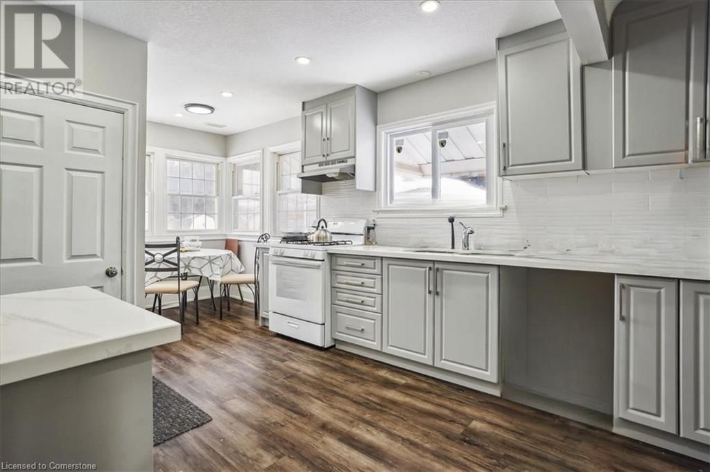 251 KING STREET EAST Image 6