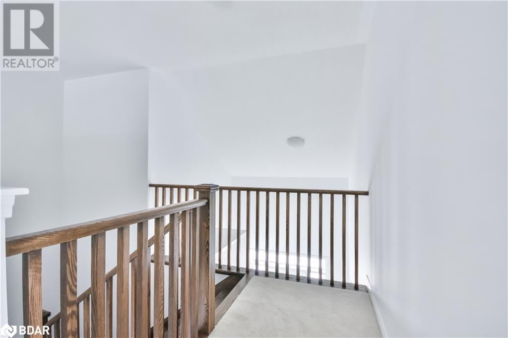 10 DYER CRESCENT Image 21