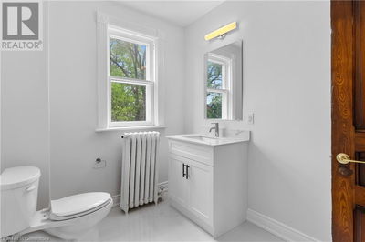 Commercial for Rent in Ontario