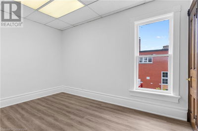 Commercial for Rent in Ontario