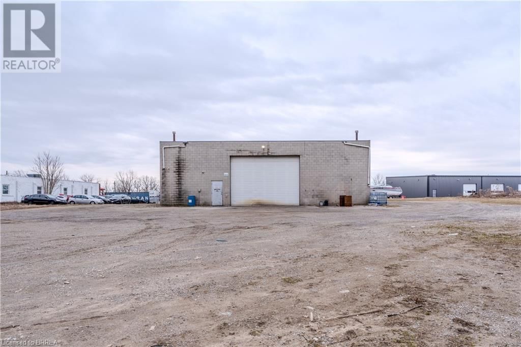 663 COLBORNE STREET WEST Image 25