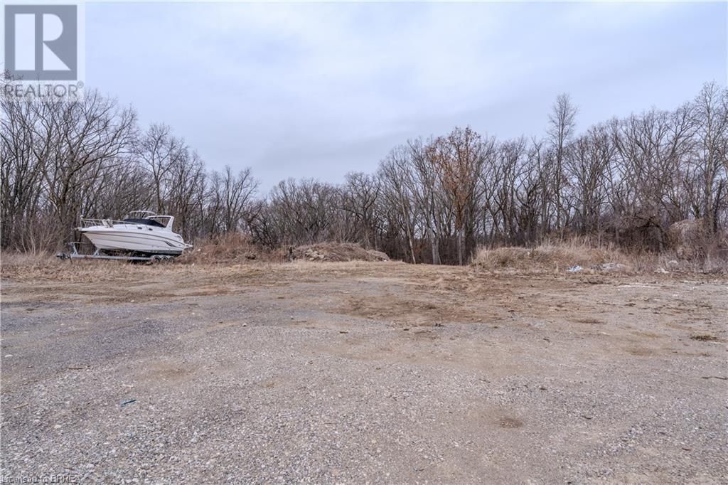 663 COLBORNE STREET WEST Image 26