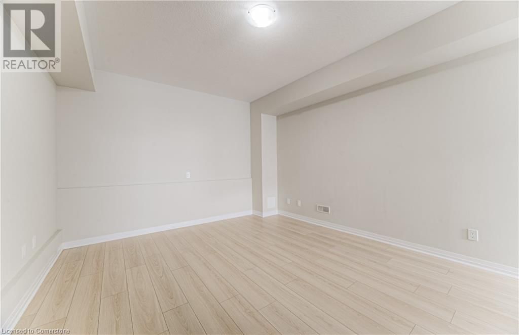 17 WELLNESS AVENUE Image 31