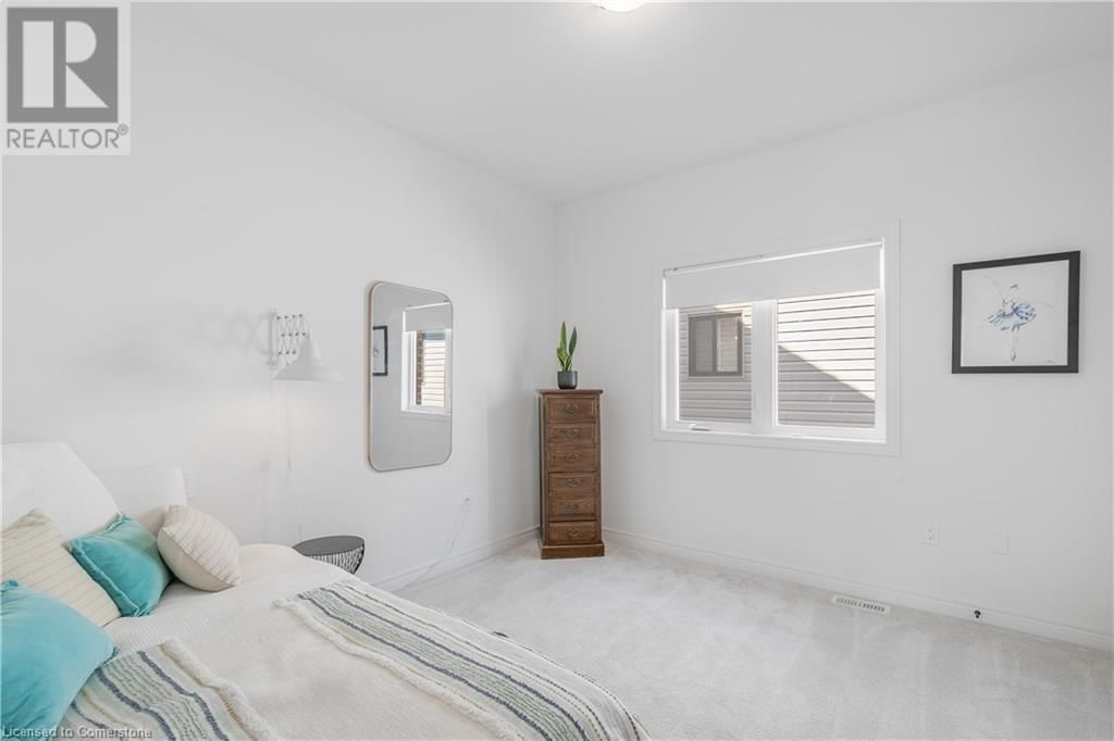 48 MACALISTER BOULEVARD Image 30