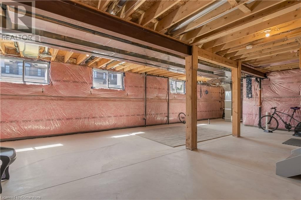 48 MACALISTER BOULEVARD Image 37