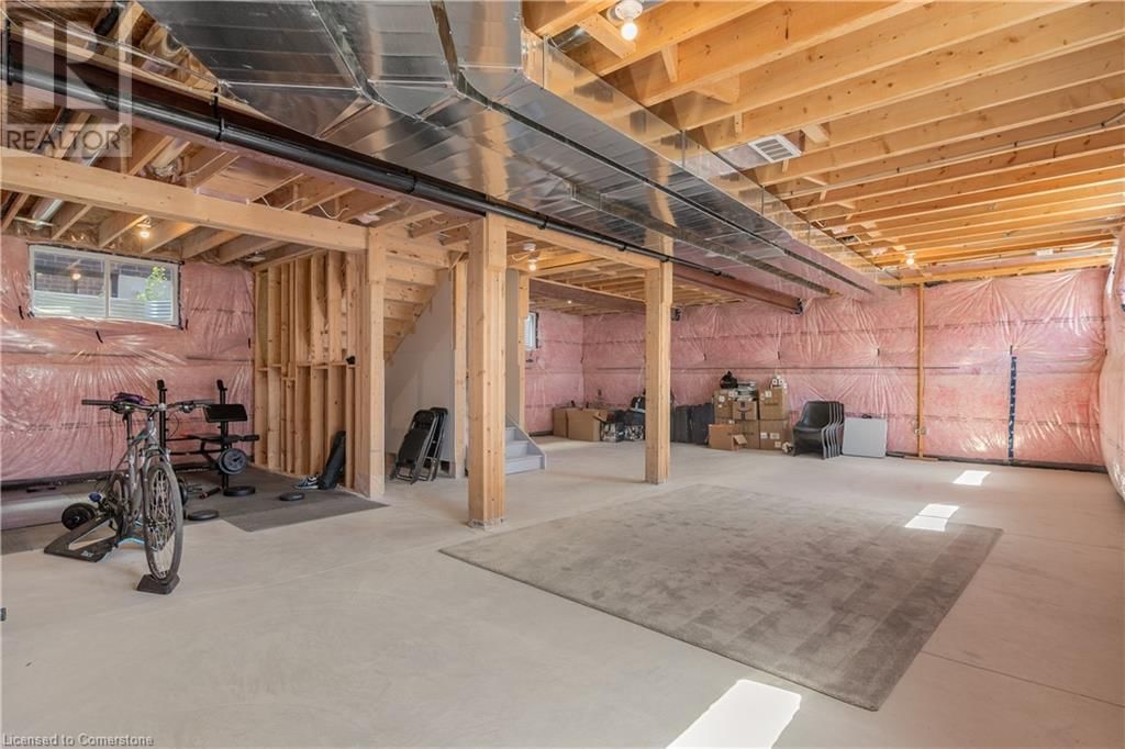 48 MACALISTER BOULEVARD Image 38