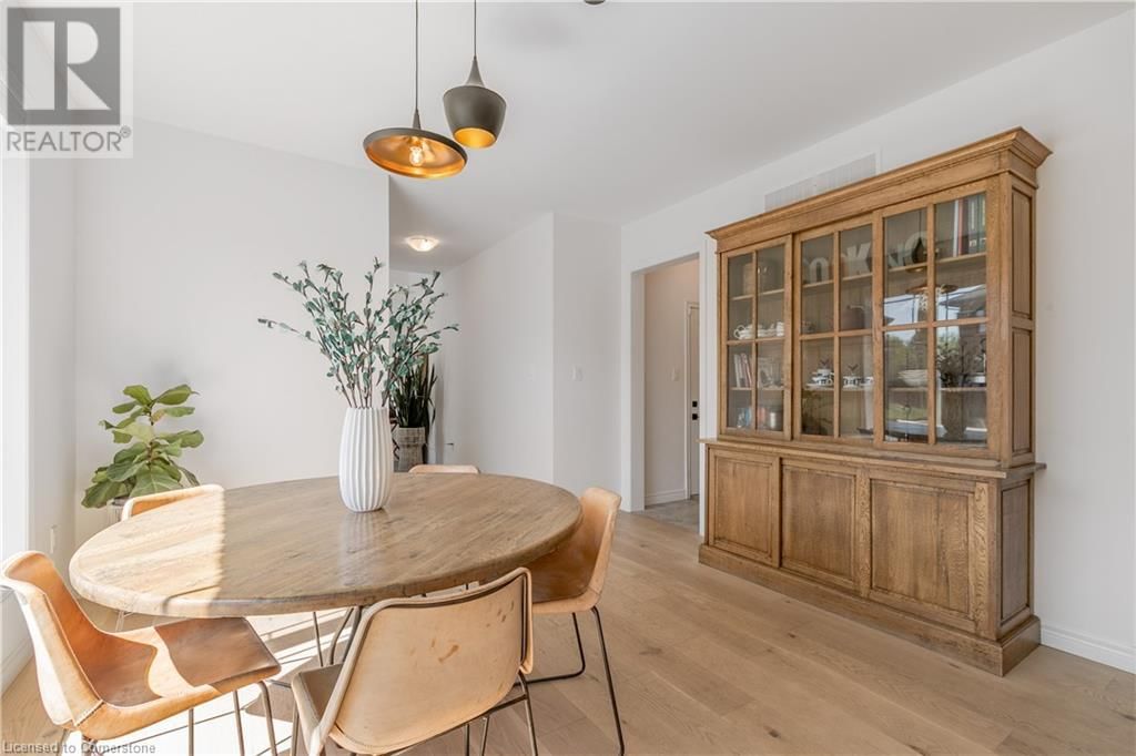 48 MACALISTER BOULEVARD Image 7