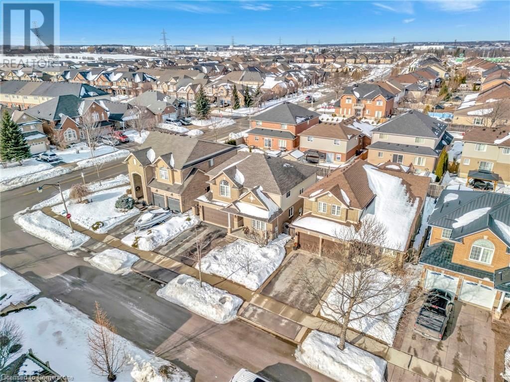 7 BOCELLI CRESCENT Image 37