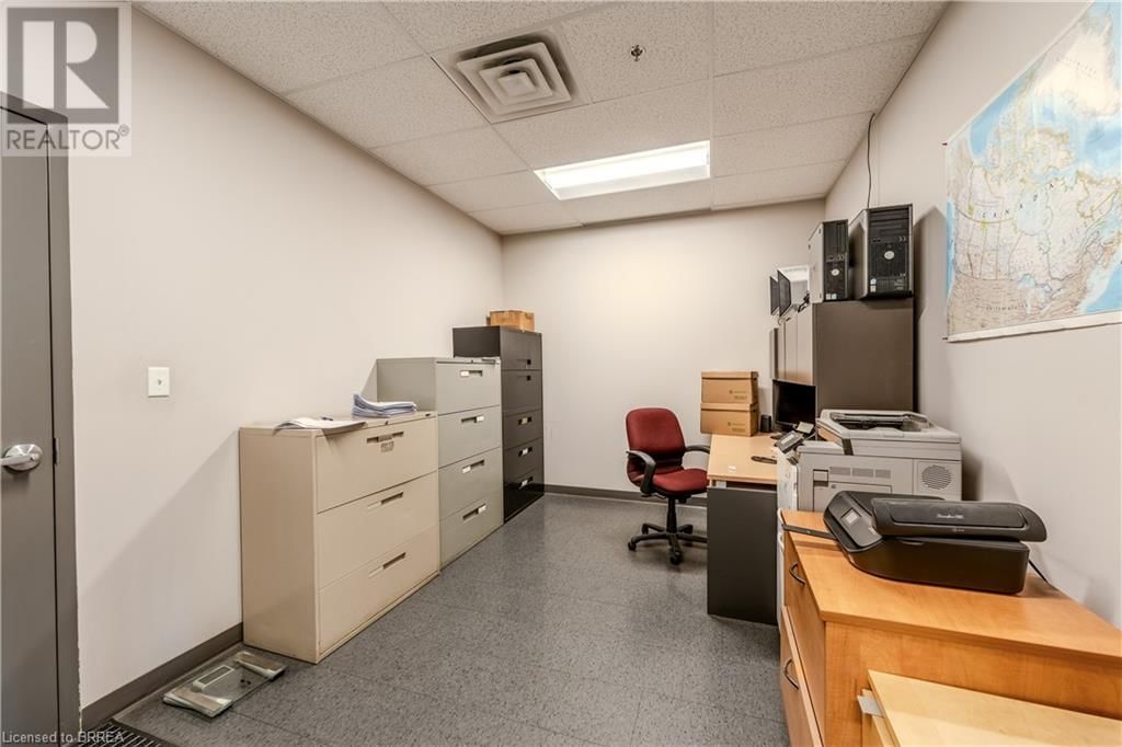 2 - 490 ELGIN STREET Image 12