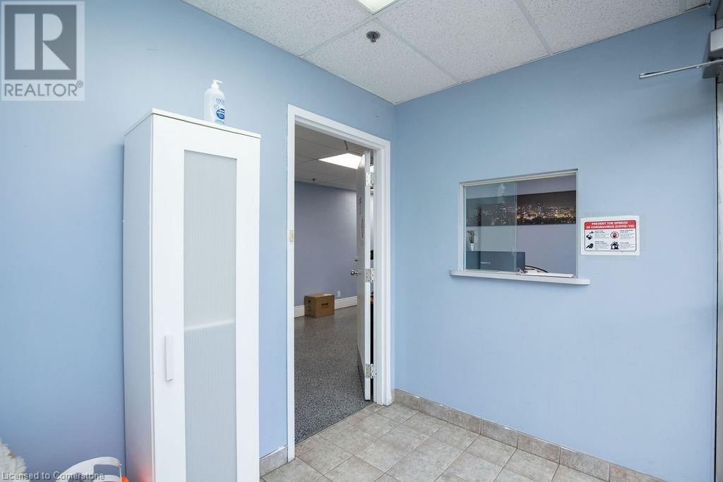 42 NIAGARA STREET Image 20