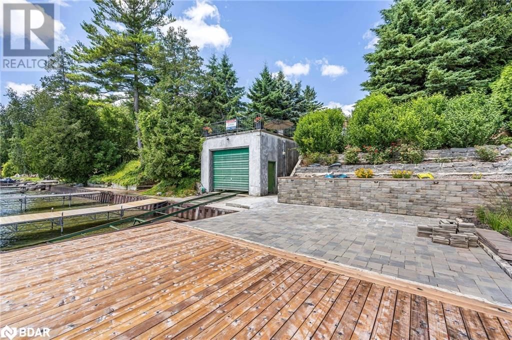 1125 WOODLAND DRIVE Image 9