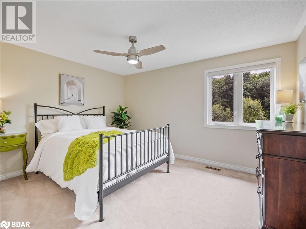 10 FOREST RIDGE CRESCENT Image 21