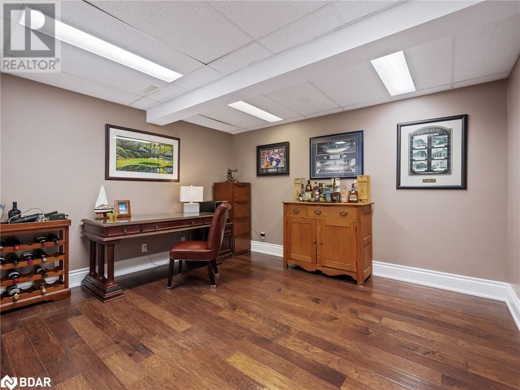 10 FOREST RIDGE CRESCENT Image 28