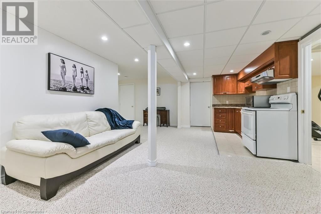 3588 THORPEDALE COURT Image 37