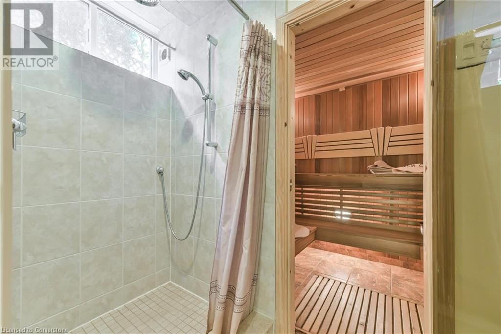 3588 THORPEDALE COURT Image 43