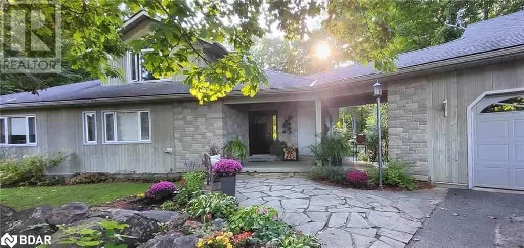 1450 MARGARET CRESCENT Image 2