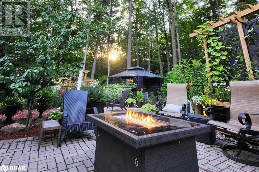 1450 MARGARET CRESCENT Image 31