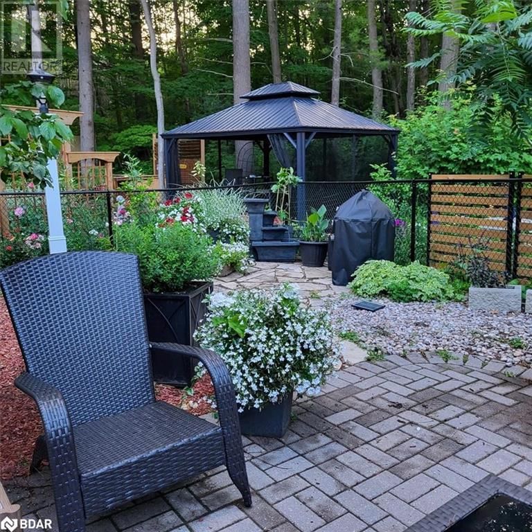 1450 MARGARET CRESCENT Image 32