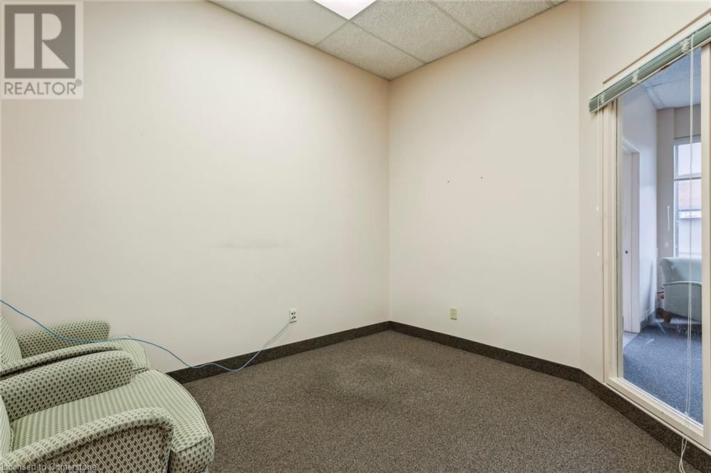 2333 WYECROFT ROAD Image 12