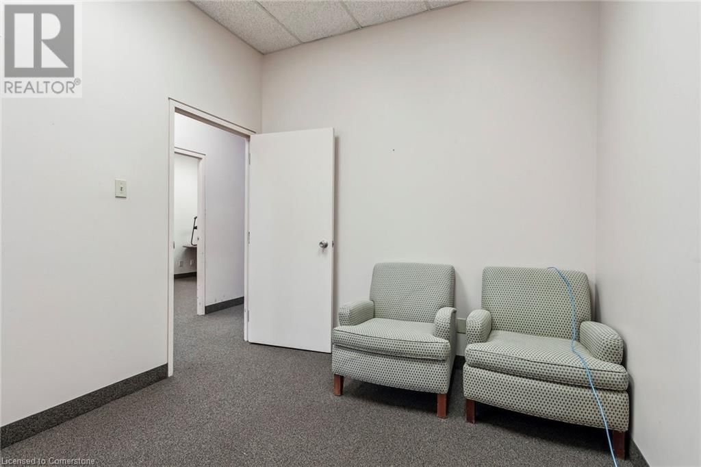 2333 WYECROFT ROAD Image 13