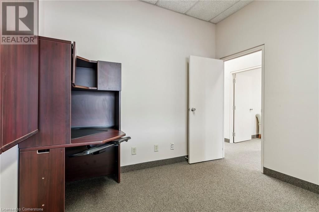 2333 WYECROFT ROAD Image 15