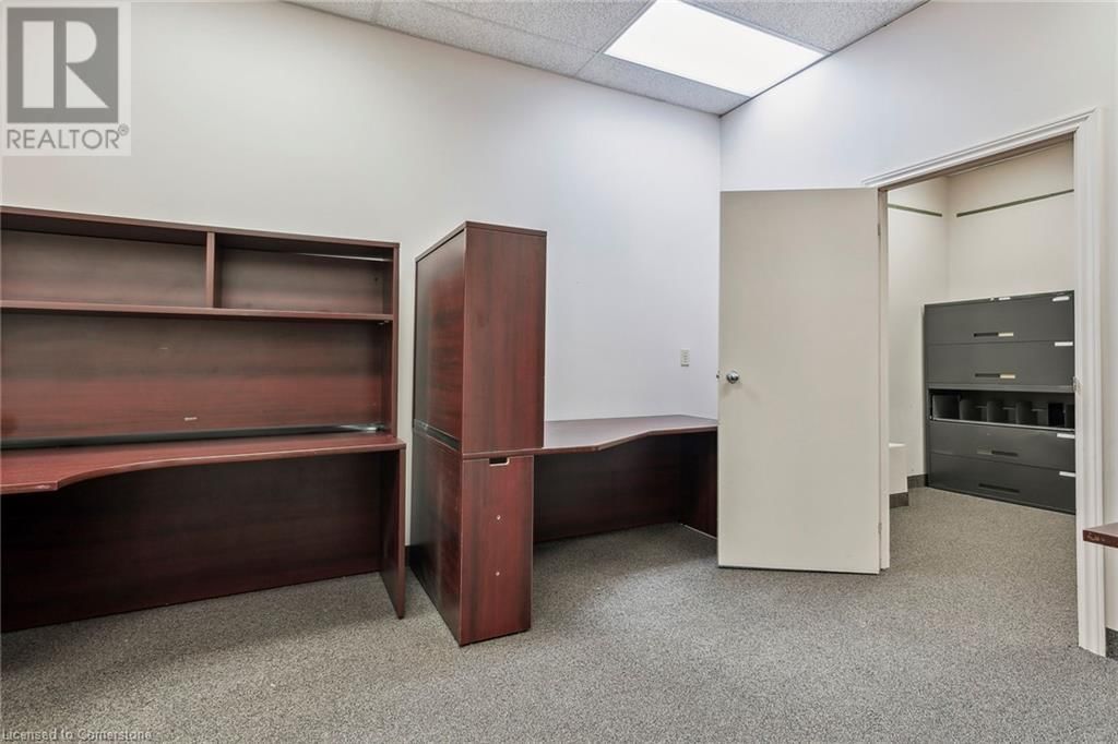 2333 WYECROFT ROAD Image 20