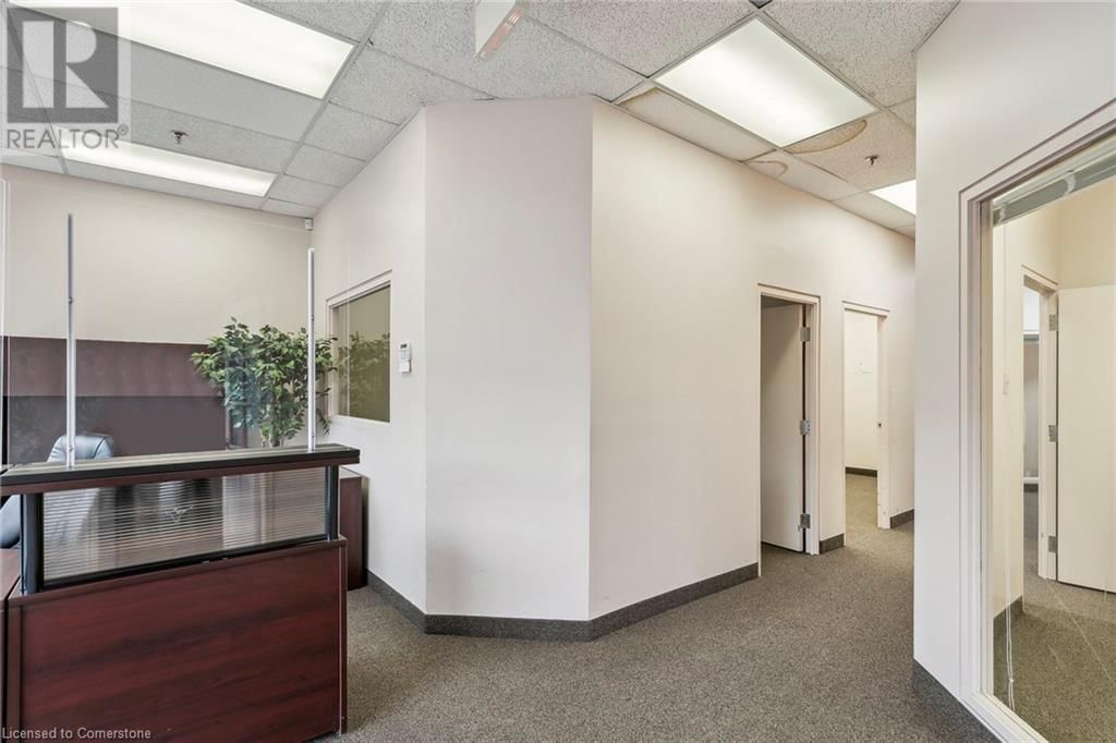 2333 WYECROFT ROAD Image 8