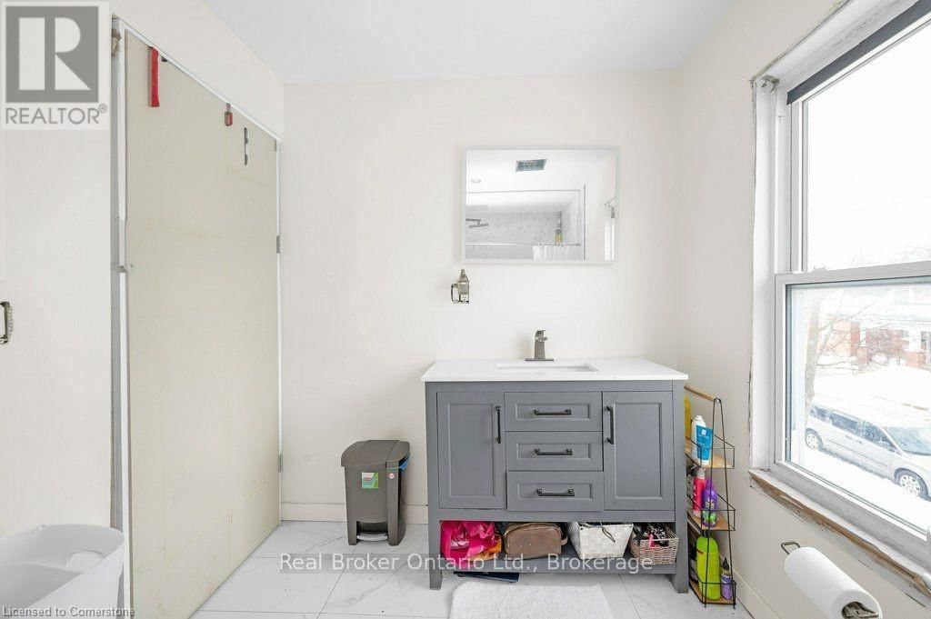 109 ARTHUR STREET Image 15