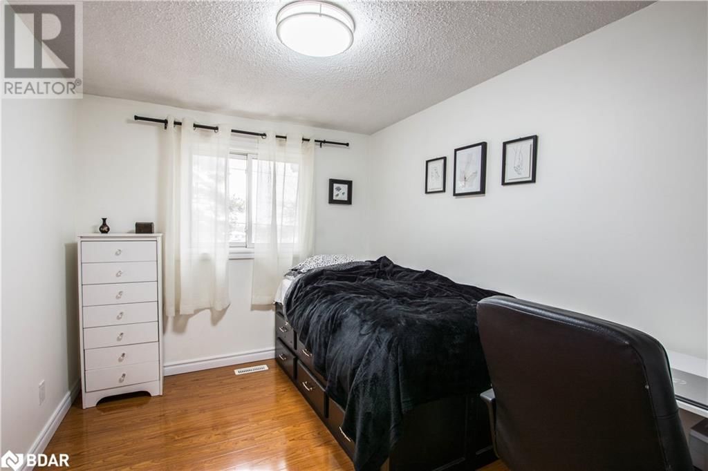 4 - 261 ROSE STREET Image 10