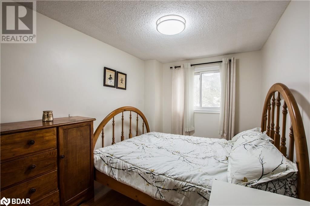 4 - 261 ROSE STREET Image 11