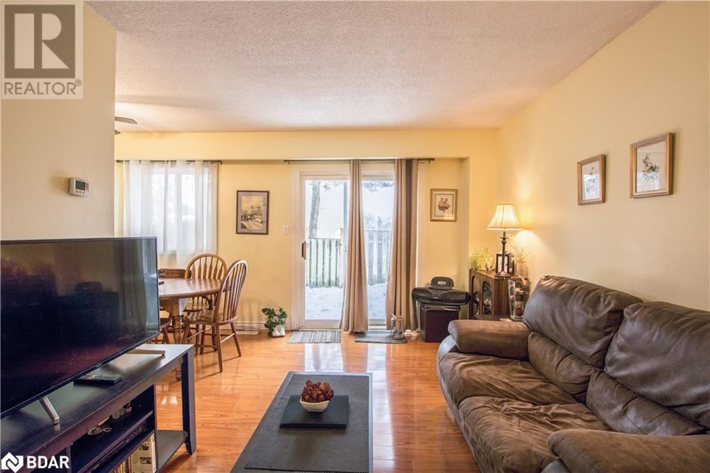 4 - 261 ROSE STREET Image 4